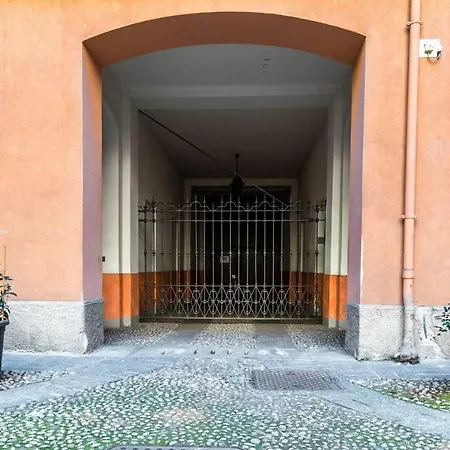 Altido Colorful For 2 Close To Sforzesco Castle Διαμέρισμα *